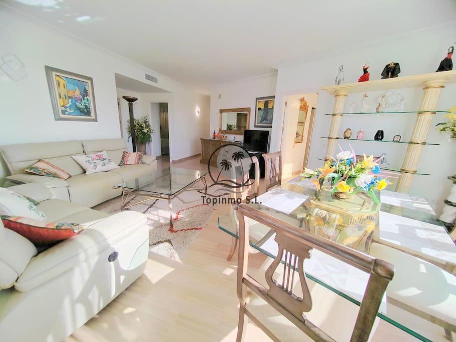 Sunny 3 Bed Island Puerto Marina Apartment *
