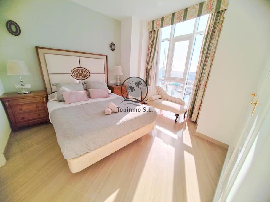 Sunny 3 Bed Island Puerto Marina Apartment Benalmadena